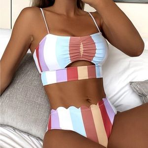 Color Block Scallop Trim Bikini Swimsuit
